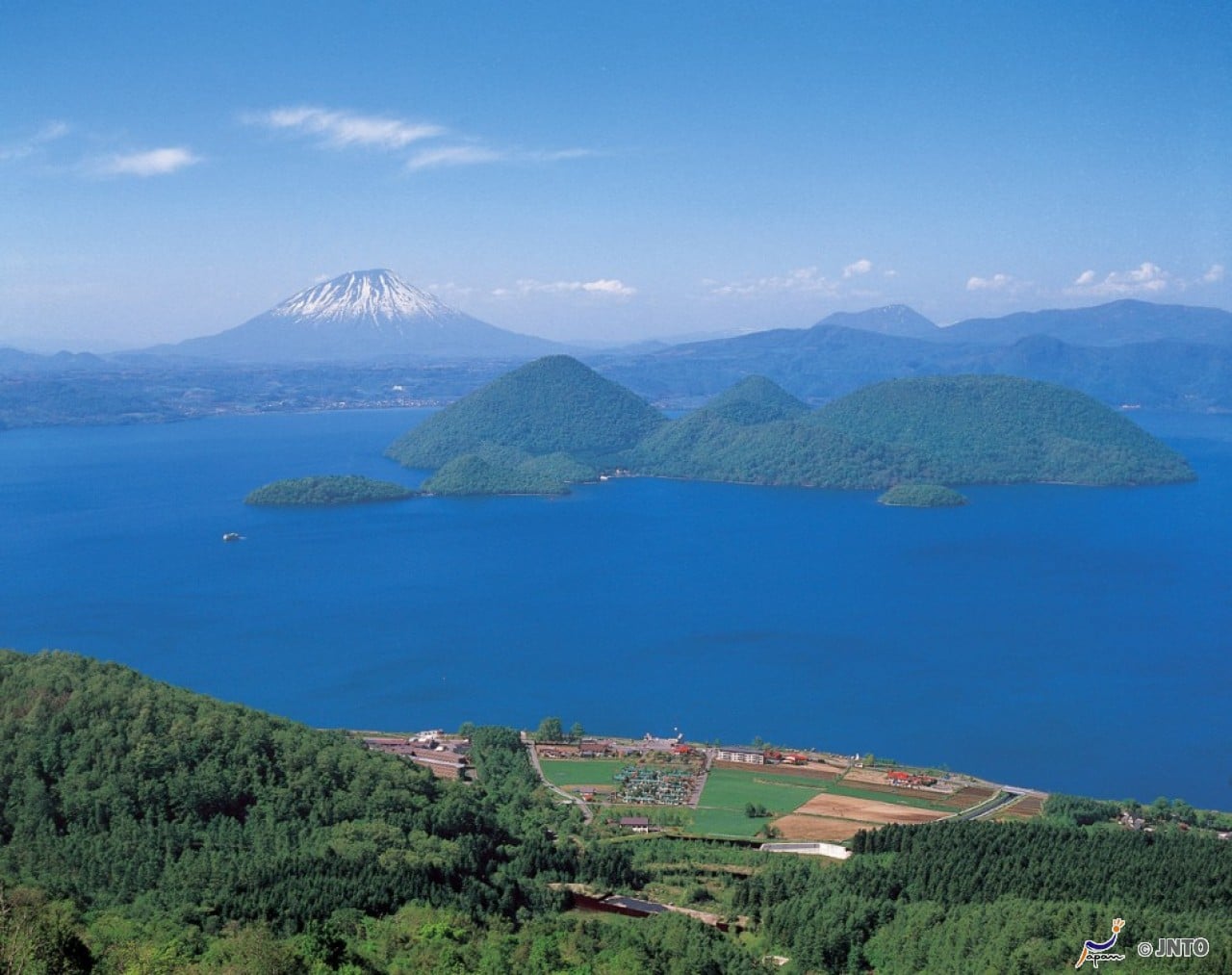 Lac Toya, Hokkaido, Japon (MQ / Roppongi)