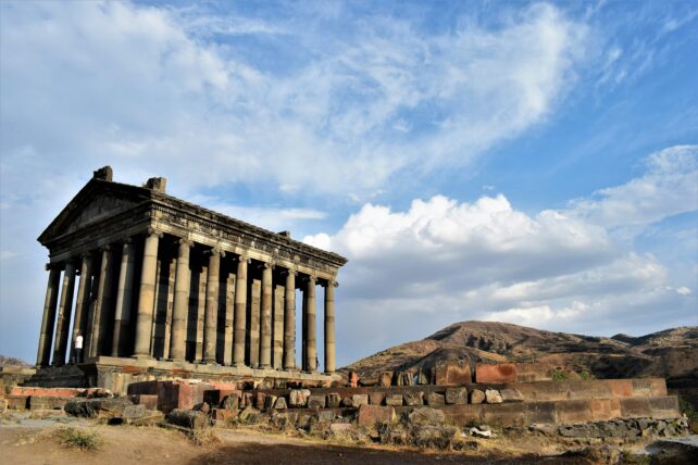 Temple de Garni, Arménie (Lalaine Mendoza / Unsplash)